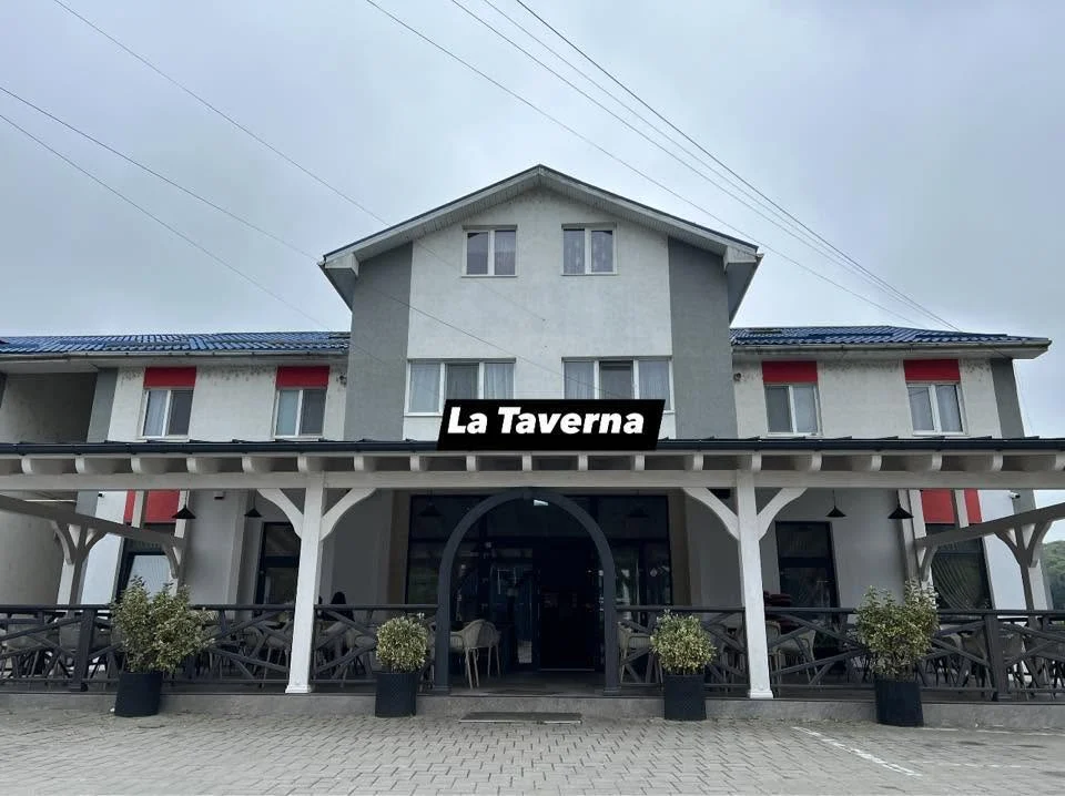 Fațada La Taverna din Năsăud